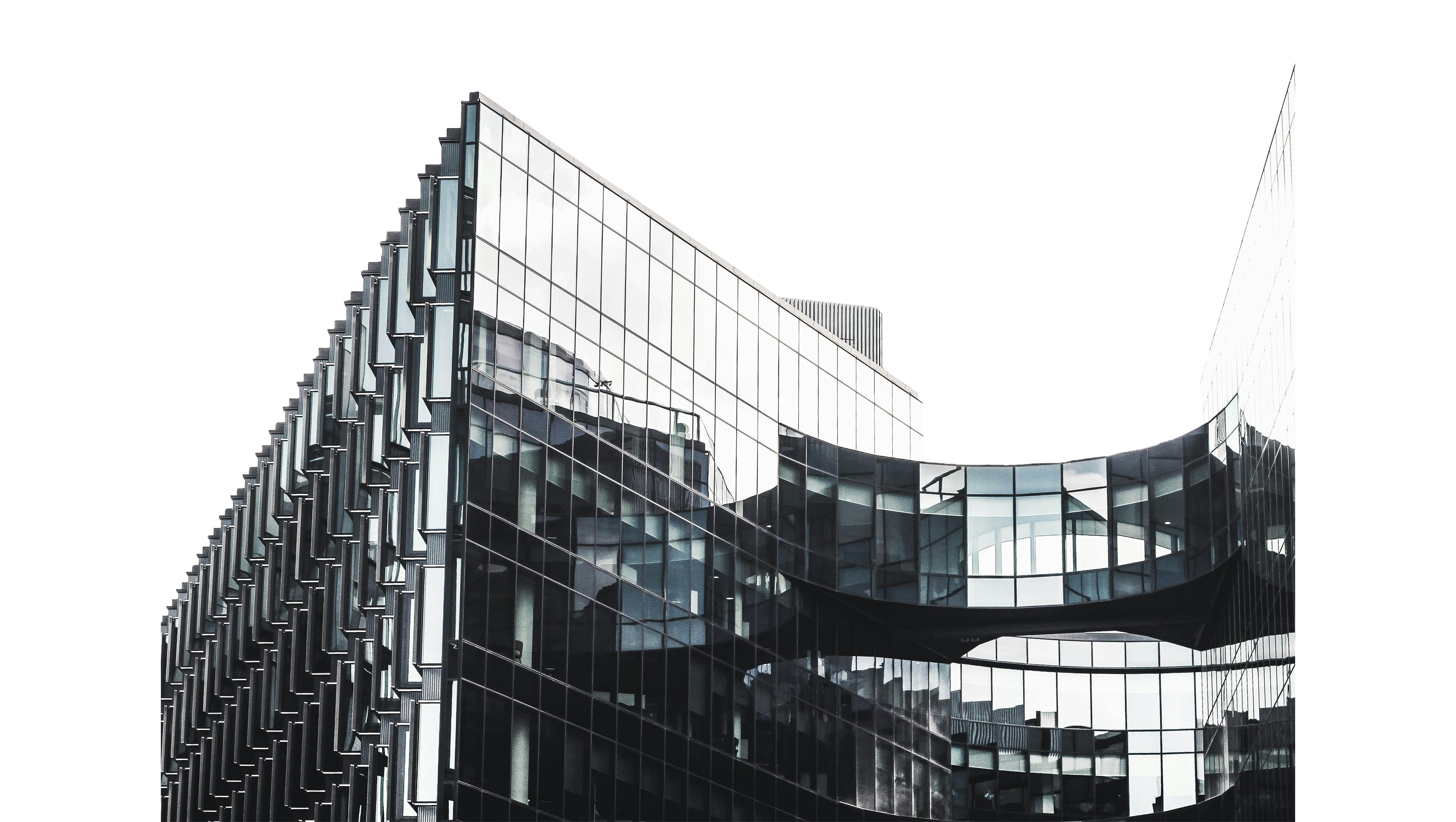 Immeuble moderne avec façade en verre (arrière-plan)