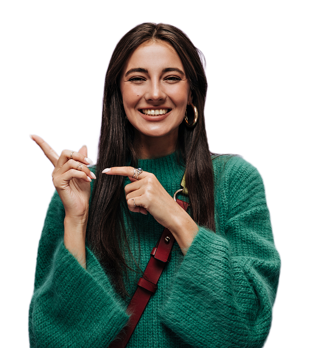 Personne souriante utilisant un paiement digital